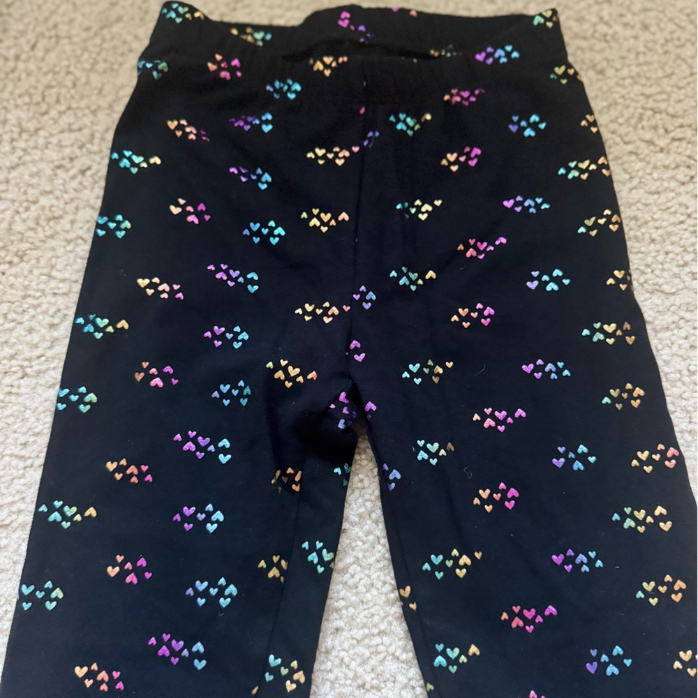 🌈 Cat & Jack Rainbow Heart Leggings (available on size S 6/7 and XS 4/5) ✨ - Picture 3 of 5